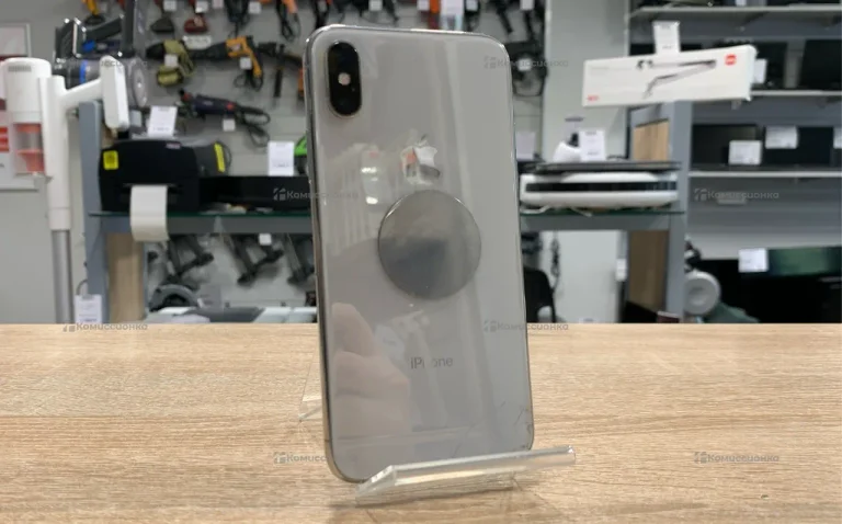 Apple iPhone X 3/64 ГБ