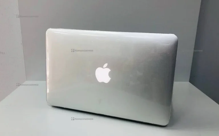 Ноутбук  MacBook Air 2015 A1465