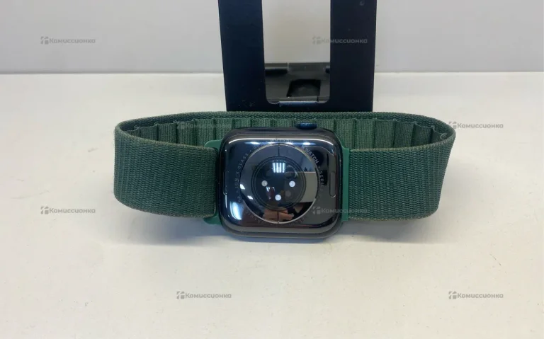 Часы Apple Watch Series 8 45mm