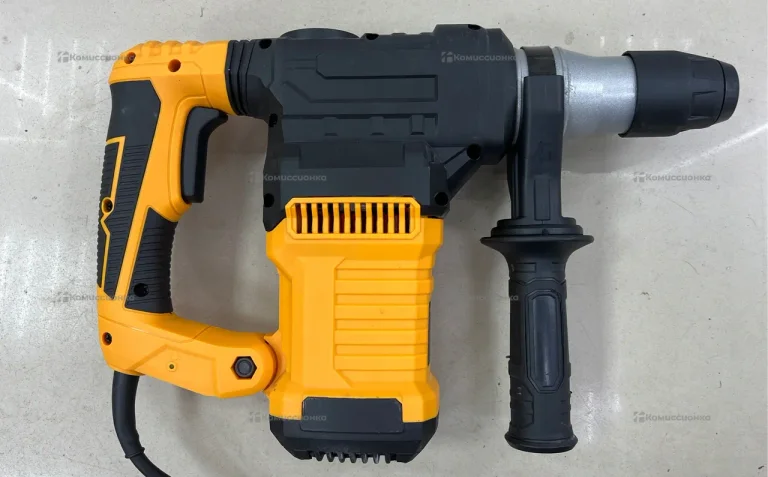 Перфоратор сетевой DEKO DKH2000