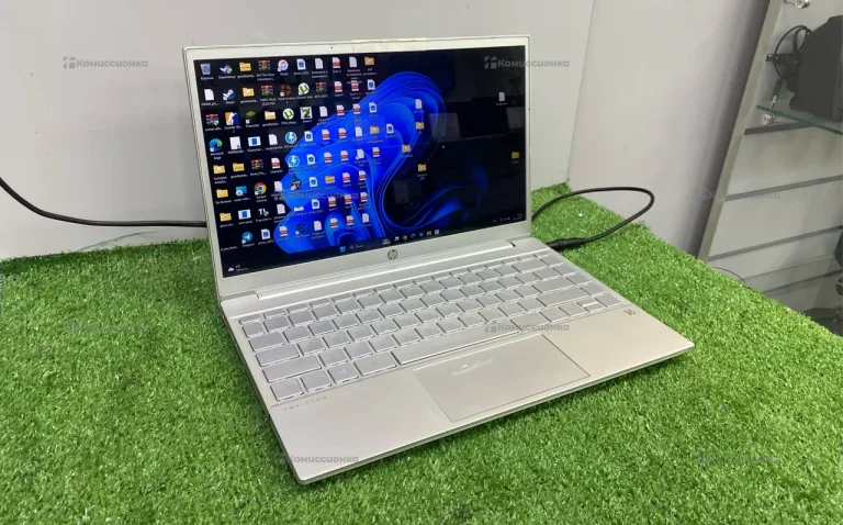 Ноутбук  HP Pavilion i3-1115G4