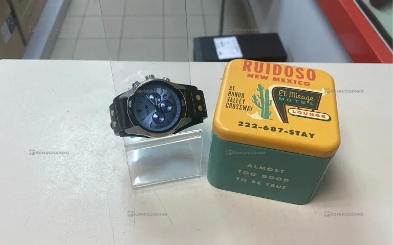 Часы  FOSSIL