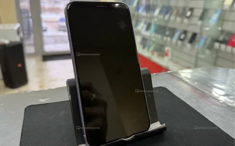 Apple iPhone 11 4/64 ГБ