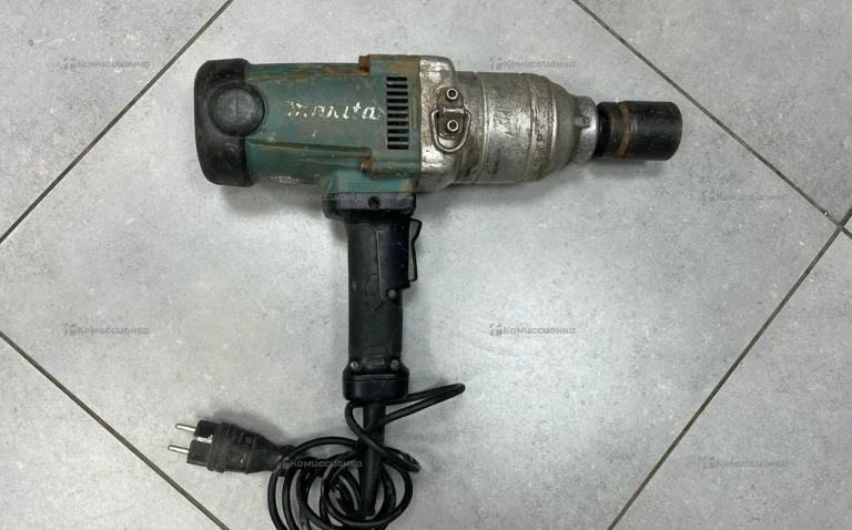 Гайковерт makita TW1000
