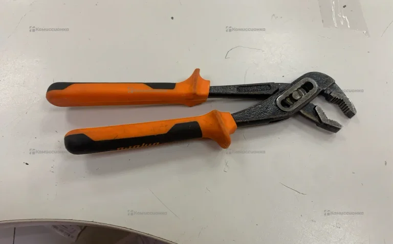 клещи переставные ombra