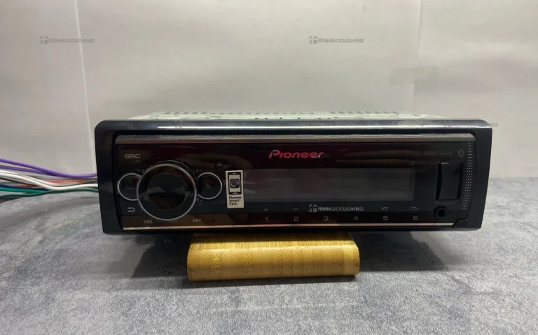 Автомагнитола  pioneer mvh-s520bt 6каналов