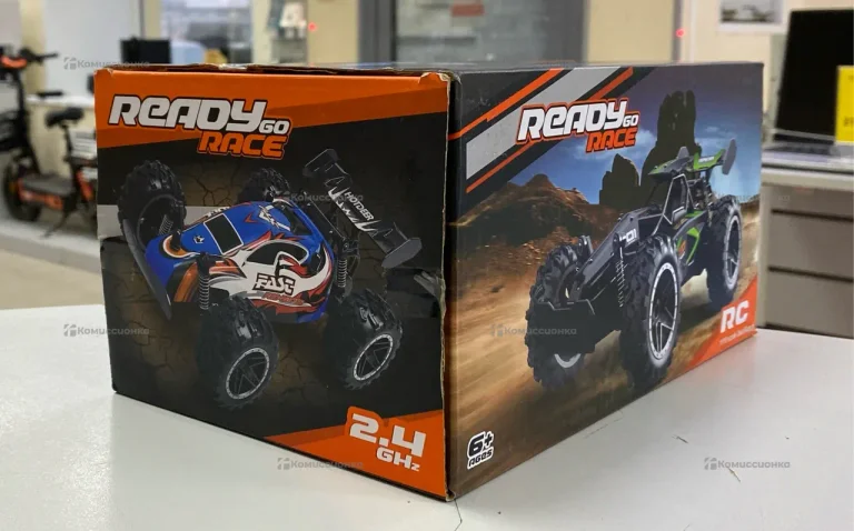 Машинка на радиоуправлении Багги