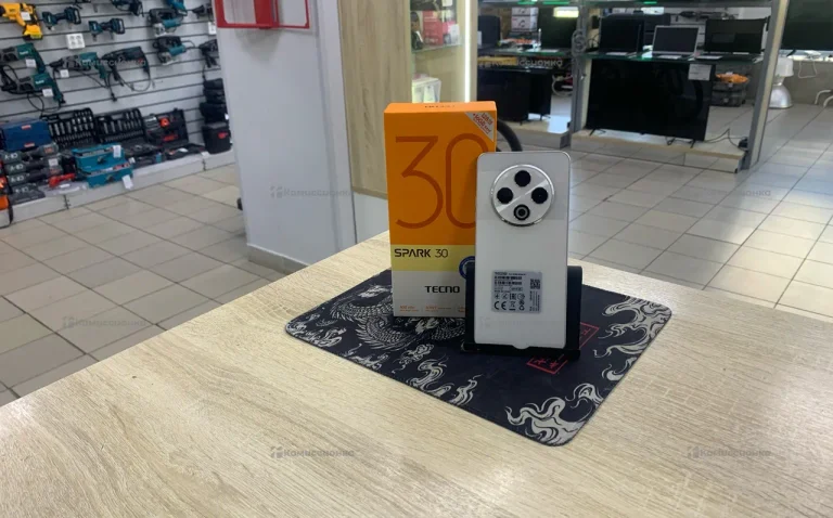 Tecno Spark 30 8/128 ГБ