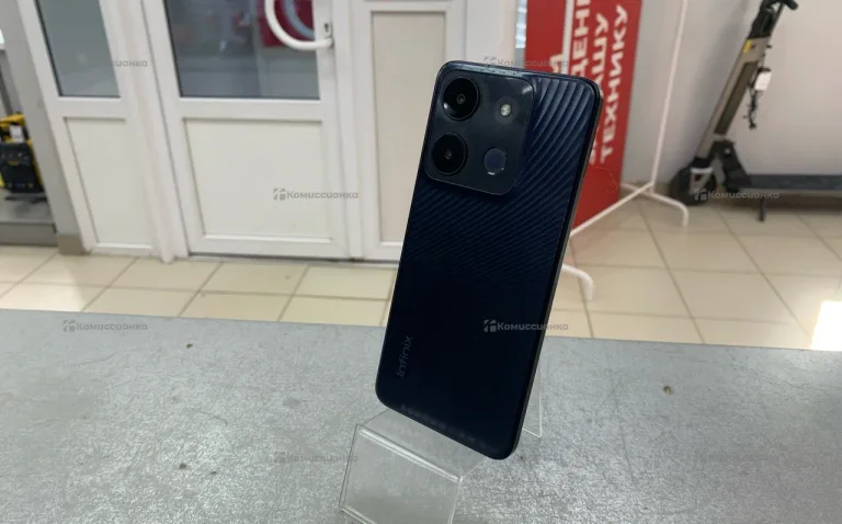 Infinix Smart 7 3/64 ГБ