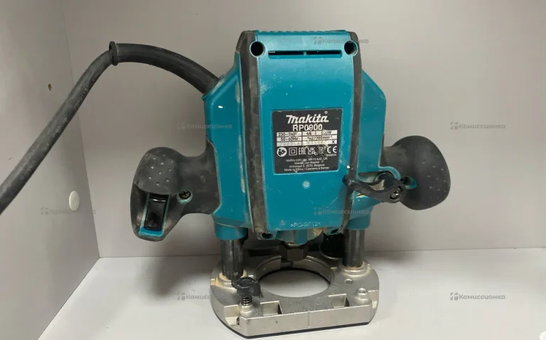 Фрезер makita RP0900