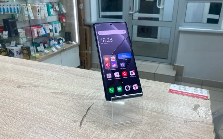 Tecno SPARK 20 Pro+ 8/256Gb