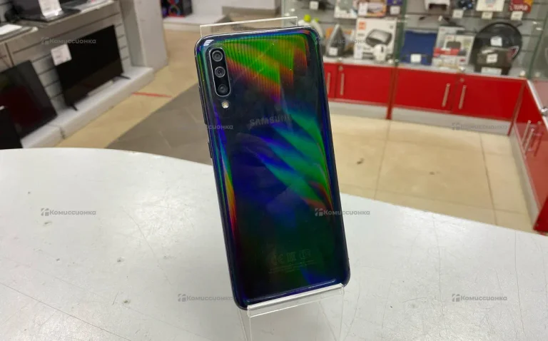 Samsung Galaxy A70 6/128 ГБ
