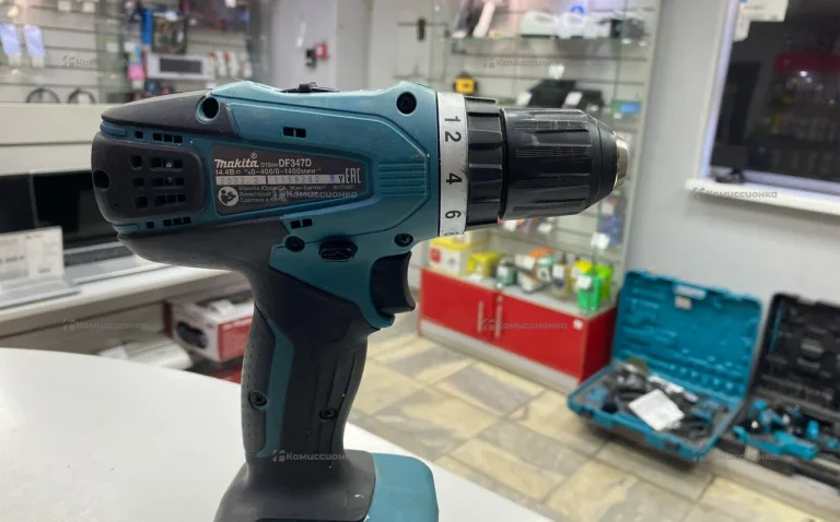 Дрель-шуруповерт makita DF347D