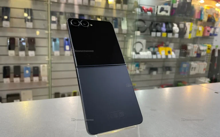 Samsung Galaxy Z Flip 7 12/512 ГБ