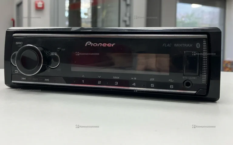 Магнитола Pioneer MVH-S520BT