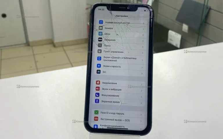 Apple iPhone 11 4/64 ГБ 77%