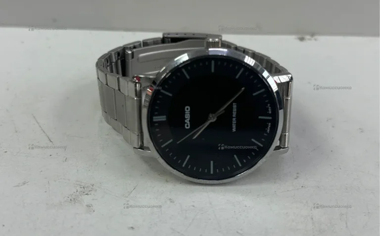 Часы Casio