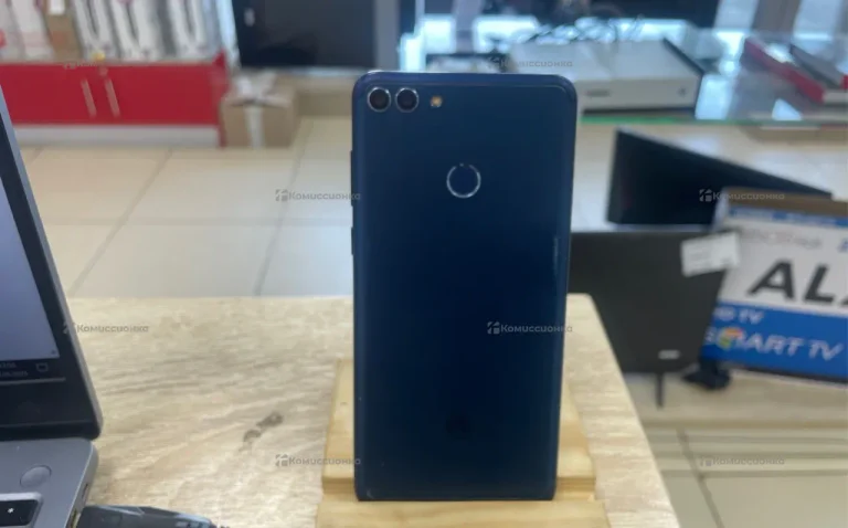 Huawei Y9 (2018) 3/32 ГБ