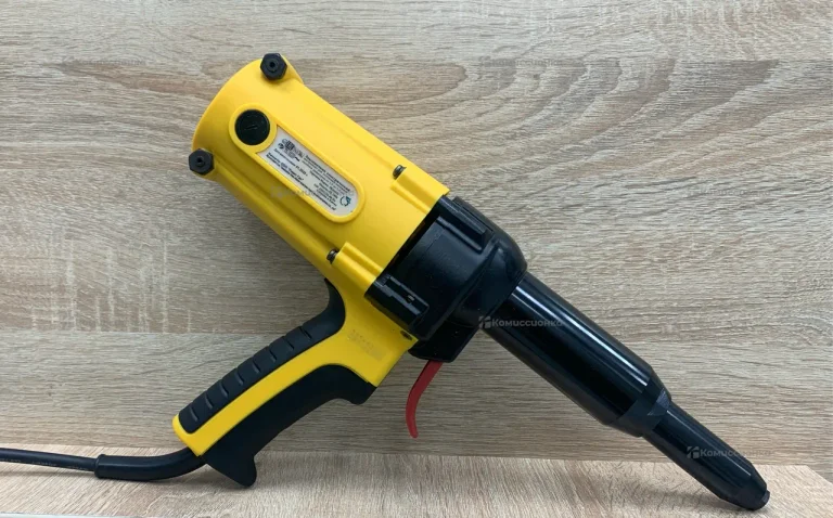 Заклепочник Skytools SK 1006