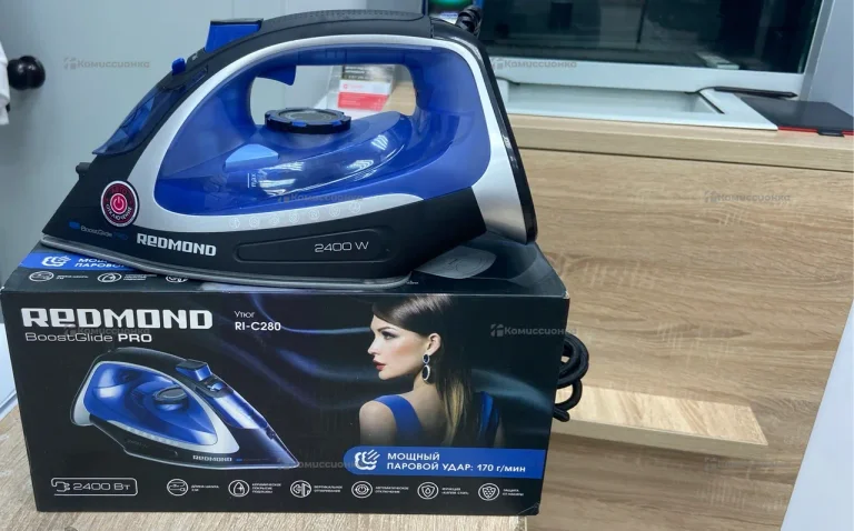 Утюг Redmond RL-C280