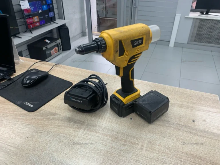 Аккумуляторный заклепочник Skytools SK50