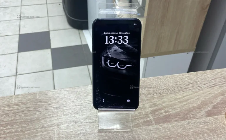 Apple iPhone 11 4/128 ГБ