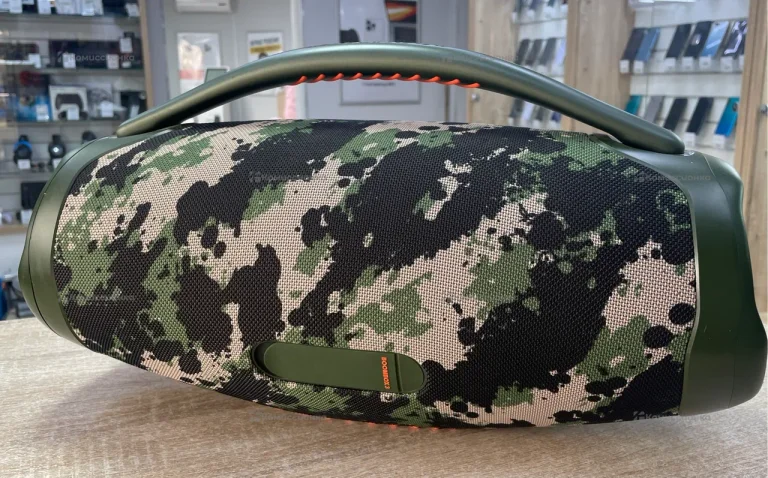 Колонка JBL BoomBox3