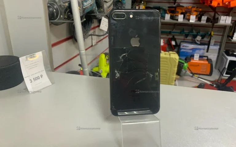 Apple iPhone 8 Plus 3/64 ГБ