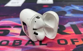 Наушники  белые