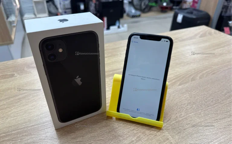 Apple iPhone 11 4/64 ГБ