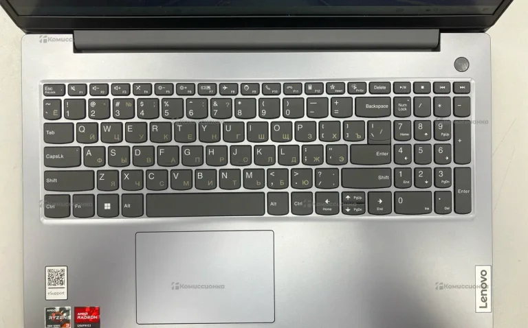 Ноутбук  Lenovo 82YU