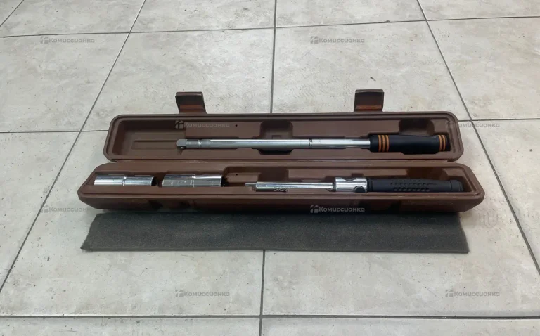 ключ-крест баллонный инерционный ombra