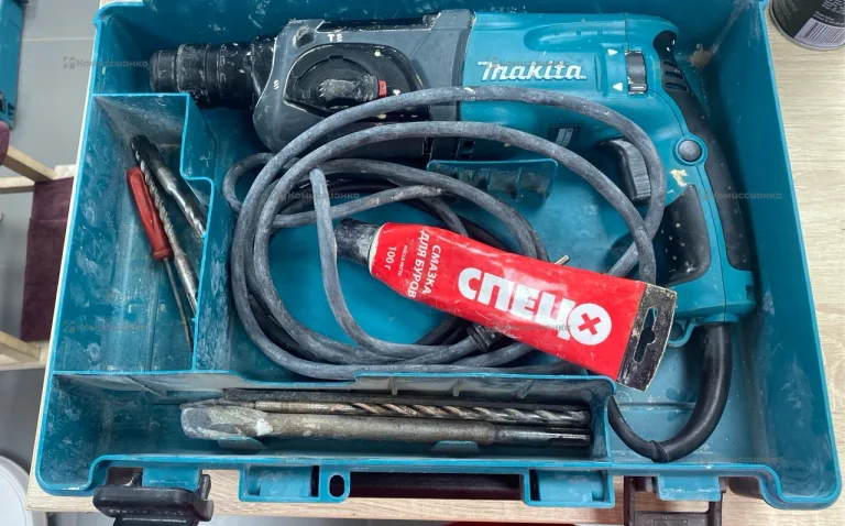 Перфоратор makita HR2470