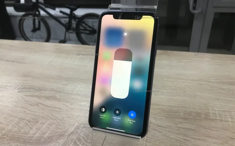 Apple iPhone 11 4/64 ГБ