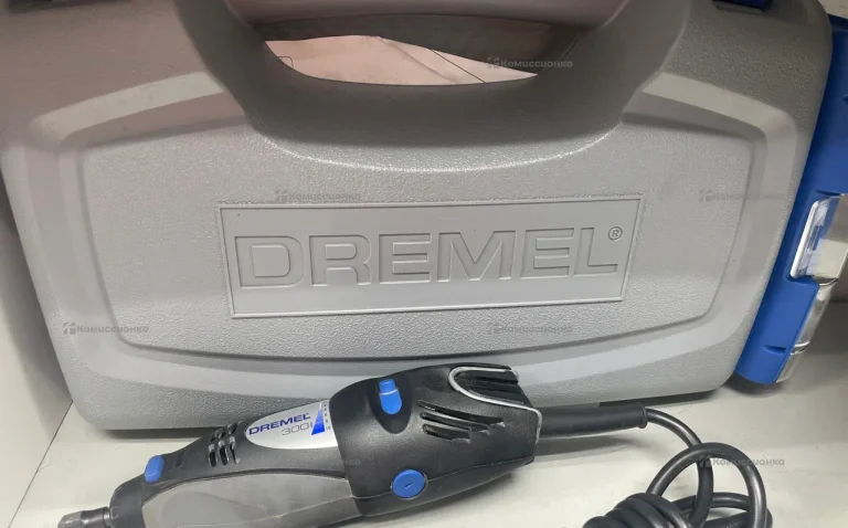 Гравер Dremel 300.