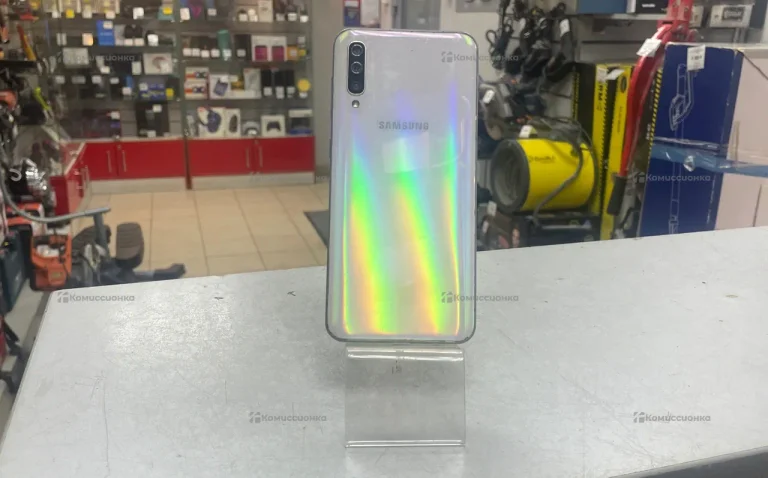 Samsung Galaxy A50 4/64 ГБ