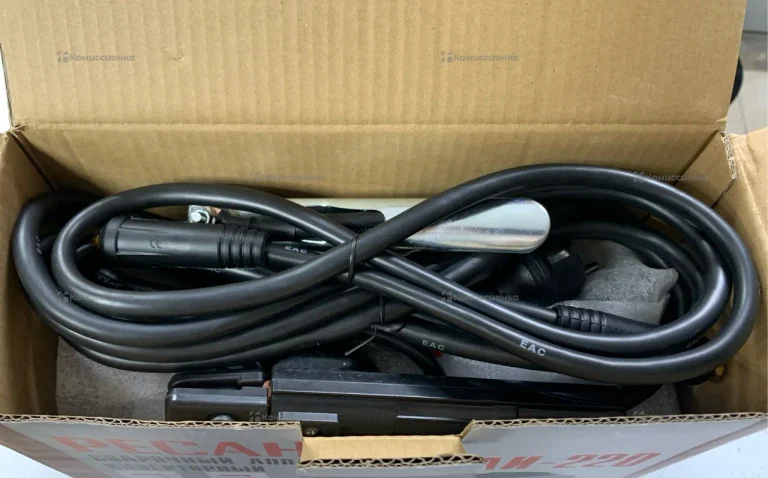 Сварочный аппарат Ресанта САИ-220.