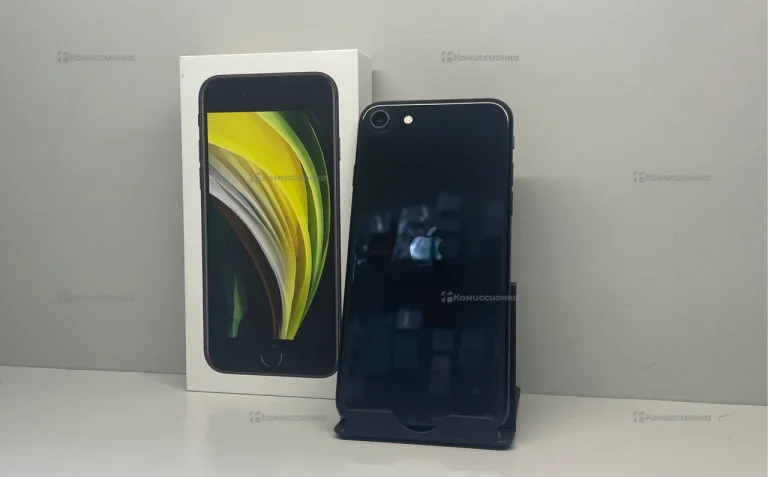 Apple iPhone SE (2020) 3/128 ГБ