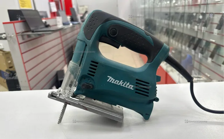 Makita лобзик 4326 / 4329