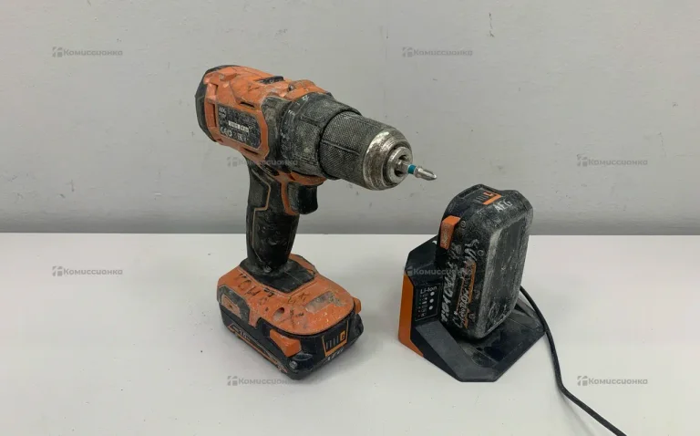 Аккумуляторная дрель-шуруповерт AEG BS18G4-202C