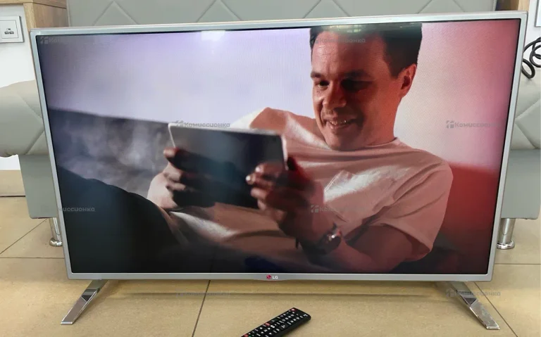 Телевизор LG 43LH570V