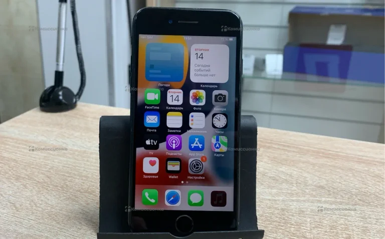 Apple iPhone 7 2/32 ГБ