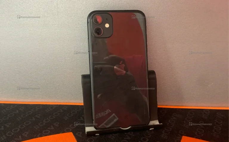 Apple iPhone 11 4/64 ГБ