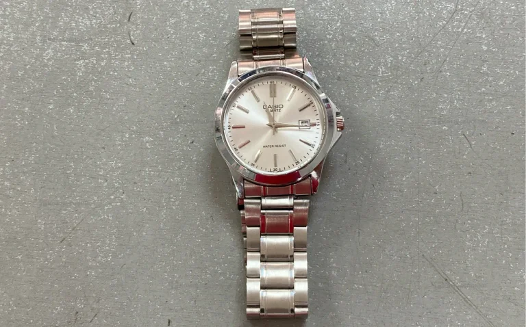 Часы Casio