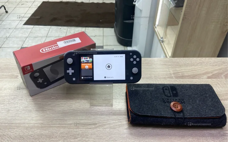 Приставка Nintendo switch lite 32 +Sd card 256