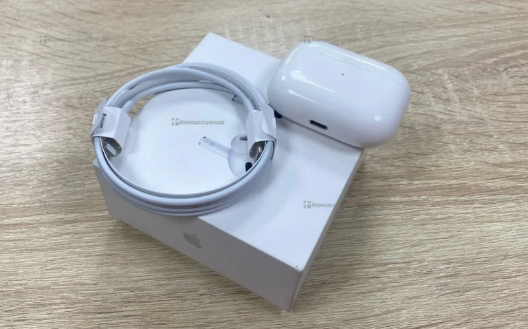 Наушники Apple AirPods