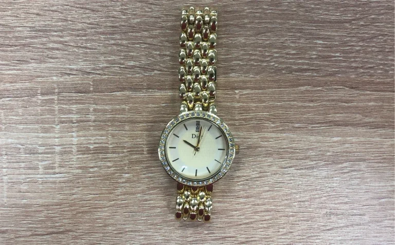 Часы  Royal Crown