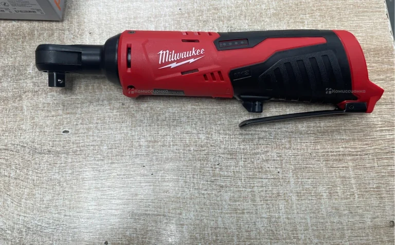 Milwaukee электрическая трещотка D54BR2509