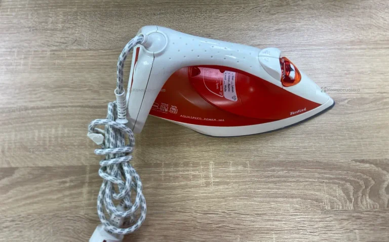 Утюг Tefal FV51