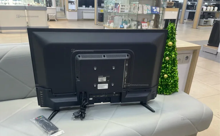 Телевизор STARWIND SW-LED32R301BT2